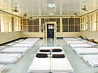 สภาพห้องนอนของผู้ต้องขัง ที่อาสาสมัครช่วยงานใน ทัณฑสถานโรงพยาบาลราชทัณฑ์